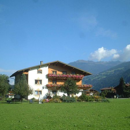 Apartamento Lippnerhof Aschau Im Zillertal Exterior foto
