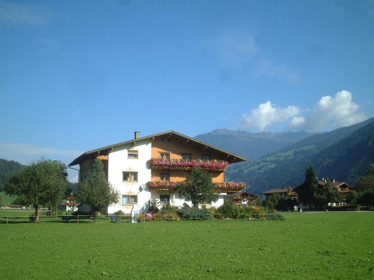 Apartamento Lippnerhof Aschau Im Zillertal Exterior foto